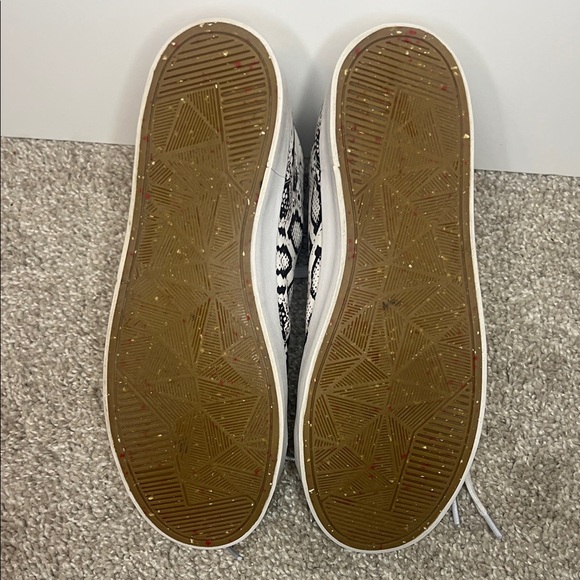 OTBT Black and White High-Top Sneakers - Picture 12 of 13